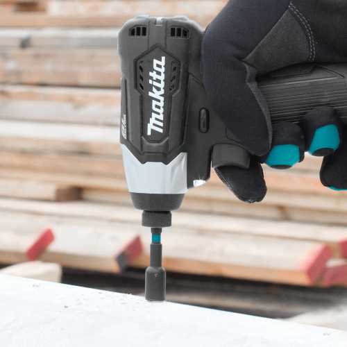 Makita A-97162 ImpactX, 5/16³ x 2‘9/16³ Magnetic Nut Driver