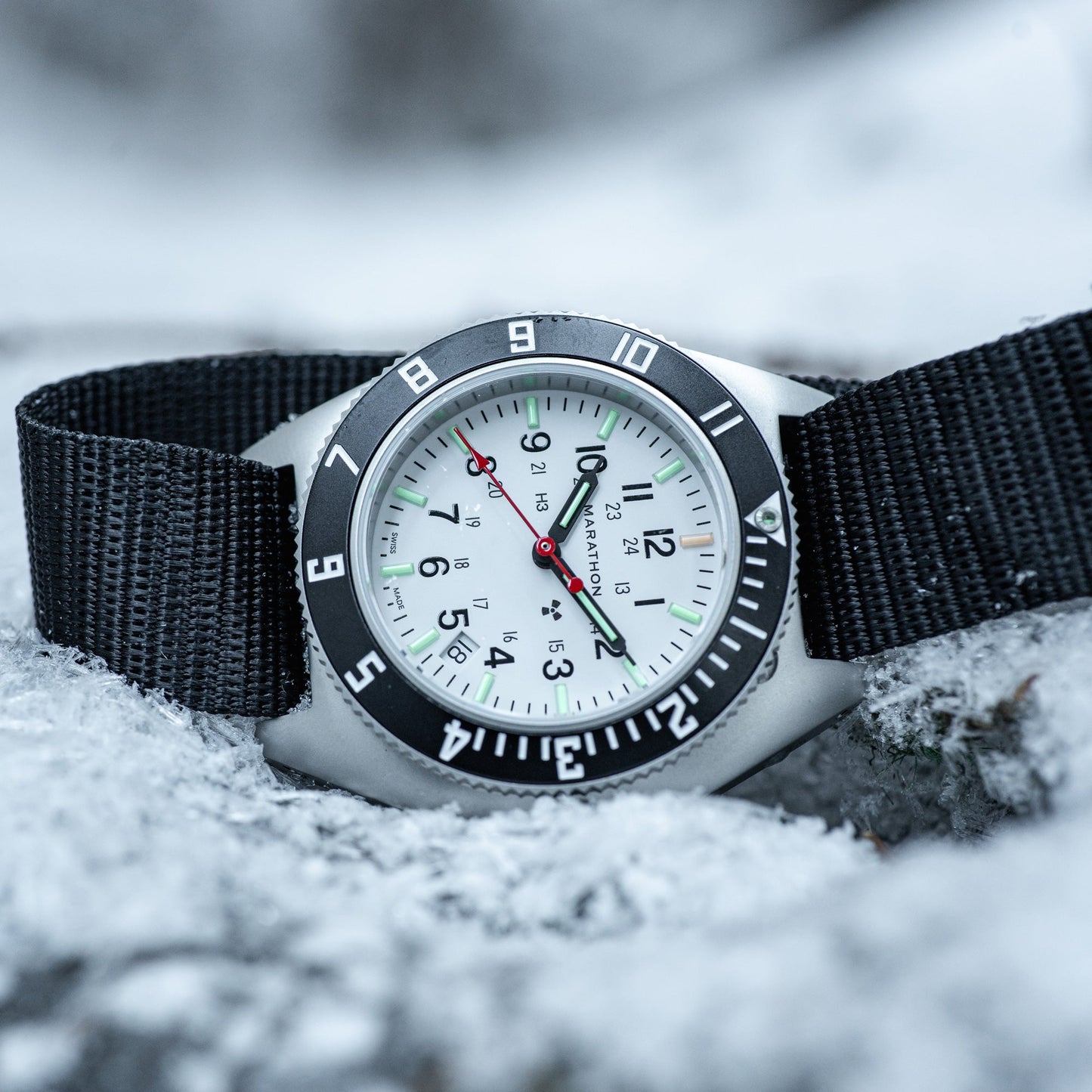 Marathon WW194013SS-0502 Arctic Edition SSNAV-D Steel Navigator Date Quartz (41mm) White Dial / Black Ballistic Nylon Strap 12"