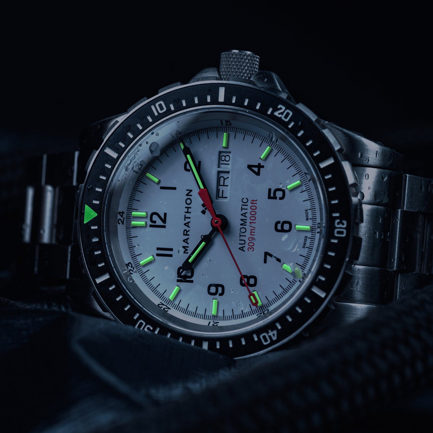 Marathon WW194021SS-0509 Arctic edition Jumbo Diver's Automatic (JDD) - 46mm with Stainless Steel MA Bracelet