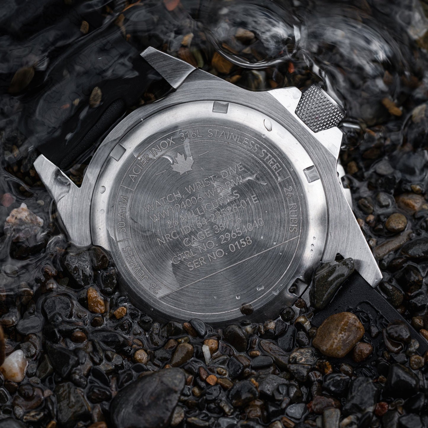Marathon WW194006SS-1630 Large Diver's Automatic (GSAR) - 41mm - Red Maple with 3 pieces Black Rubber Strap