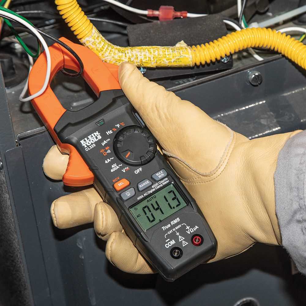 Klein Tools CL320 HVAC Digital Clamp Meter, AC Auto-Ranging 400 Amp