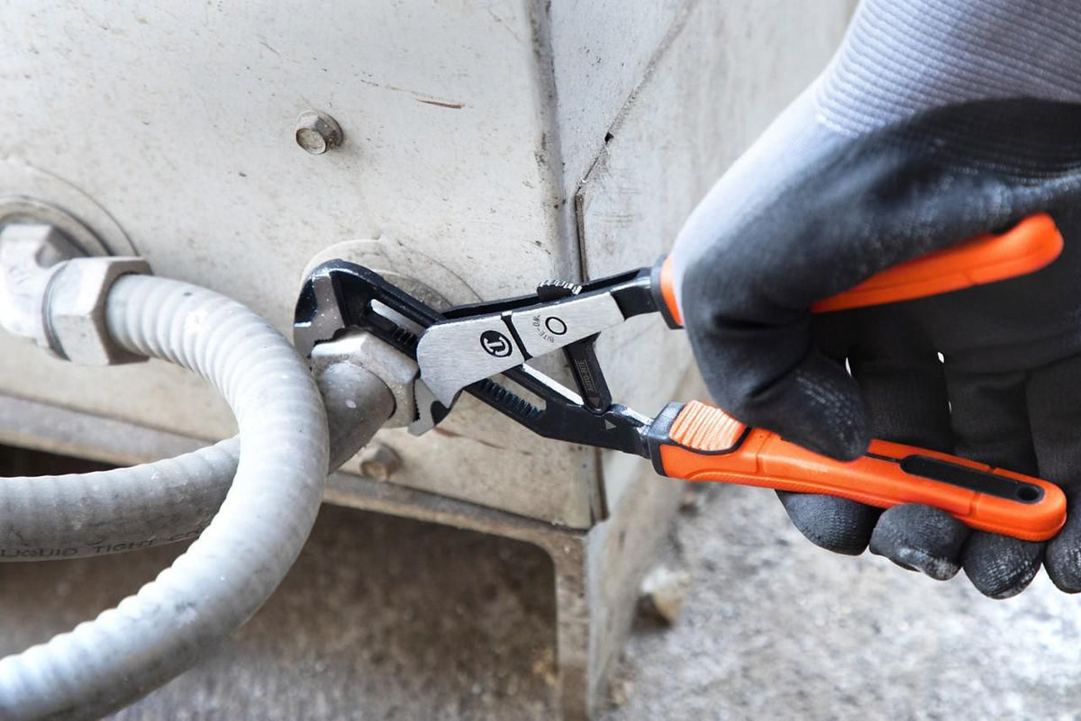 Crescent RTAB8CGR 8" Z2 Auto-Bite™ Tongue & Groove Plier with Dual Material Rawhide Handle