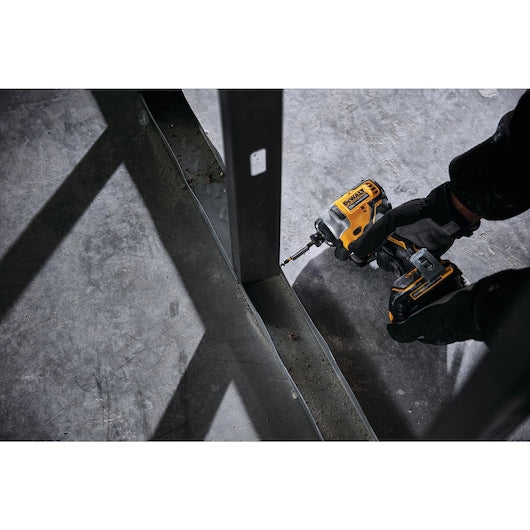 Dewalt DCF809C2 Atomic Compact Series 20V Max Brushless 1/4 In Impact Driver Kits
