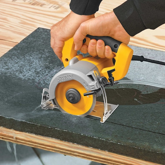 Dewalt DWC860W 4-3/8" Wet/Dry Handheld Tile Cutter