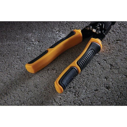 Dewalt DWHT70277 Compound Action Long Nose Pliers