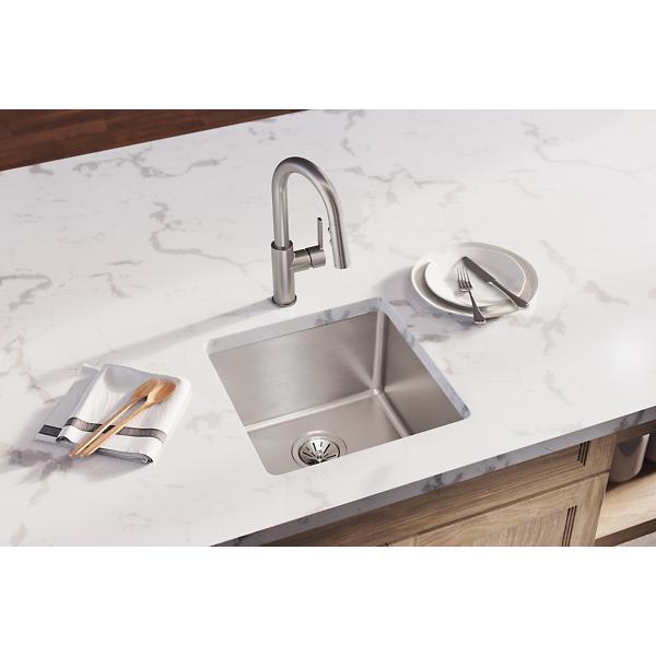 Elkay ELUH1616T Lustertone Iconix® 18 Gauge Stainless Steel 18-1/2" x 18-1/2" x 9" Single Bowl Undermount Sink