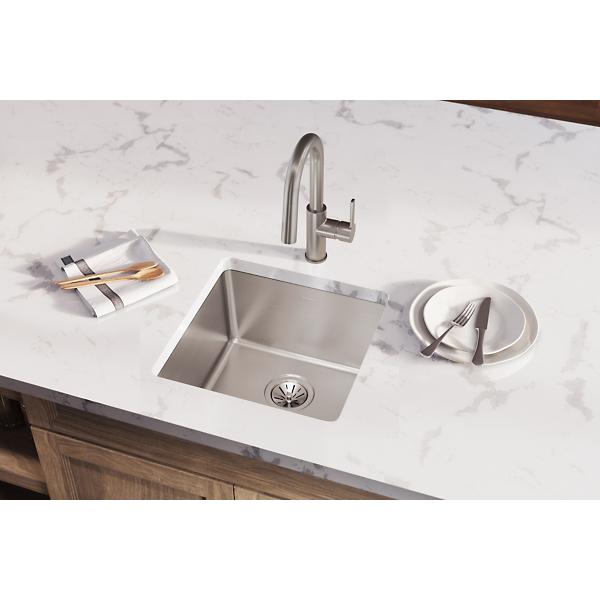 Elkay ELUH1616T Lustertone Iconix® 18 Gauge Stainless Steel 18-1/2" x 18-1/2" x 9" Single Bowl Undermount Sink