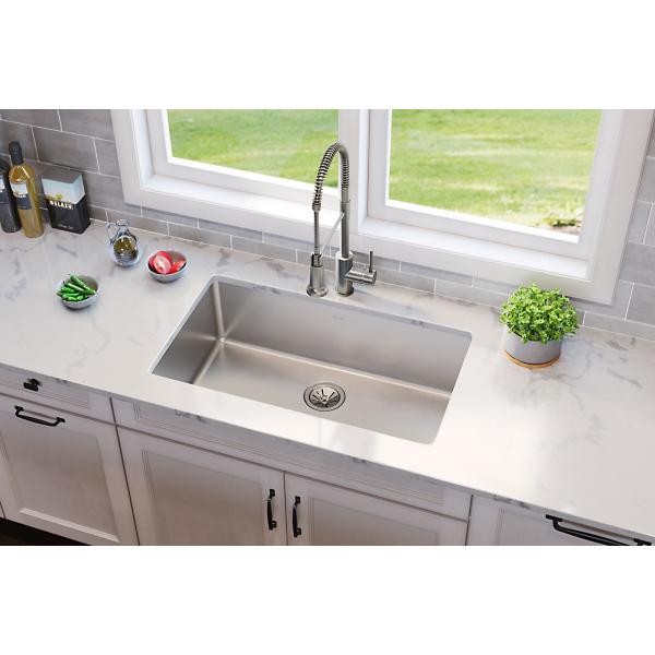 Elkay ELUH3017T Lustertone Iconix® 18 Gauge Stainless Steel 32-1/2 x 19-1/2" x 9" Single Bowl Undermount Sink