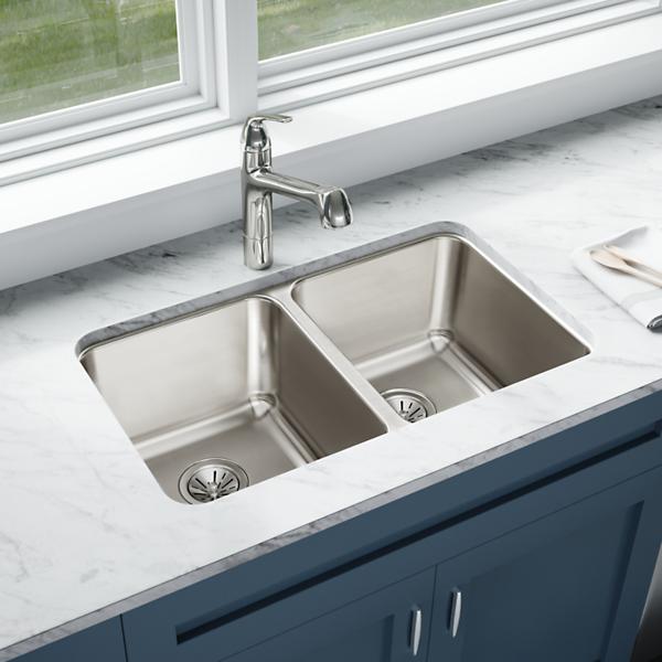 Elkay ELUH311810 Lustertone Classic Stainless Steel 30-3/4" x 18-1/2" x 10" Equal Double Bowl Undermount Sink