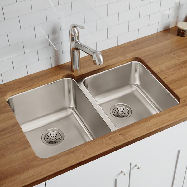 Elkay ELUH3120R Lustertone® Classic Stainless Steel, 31-1/4" x 20-1/2" x 9-7/8" Offset Double Bowl Undermount Sink