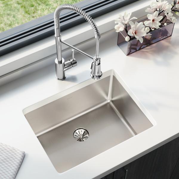 Elkay ELUHH2115TPD Lustertone Iconix® 16 Gauge Stainless Steel, 23-1/2" x 18-1/4" x 9" Single Bowl Undermount Sink with Perfect Drain®