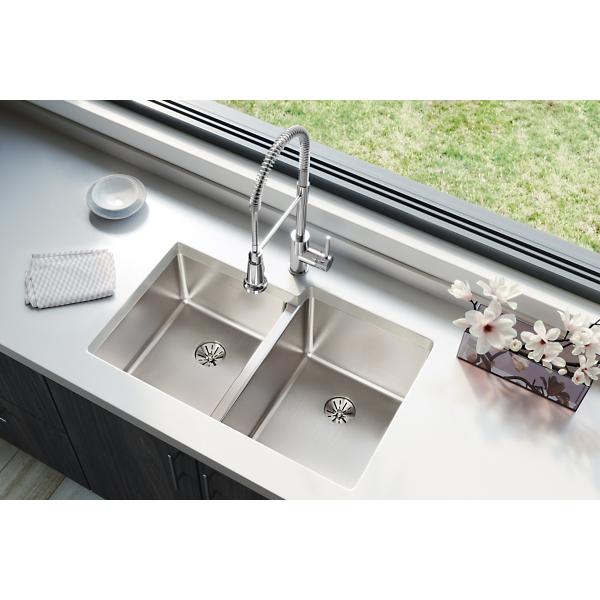 Elkay ELUHH3120LTPD Lustertone Iconix® 16 Gauge Stainless Steel 31-1/4" x 20-1/2" x 9" Double Bowl Undermount Sink with Left Perfect Drain®