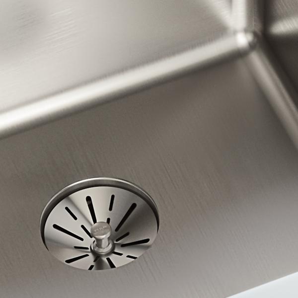 Elkay ELUHH3120RTPD Lustertone Iconix® 16 Gauge Stainless Steel 31-1/4" x 20-1/2" x 9" Double Bowl Undermount Sink with Right Perfect Drain®