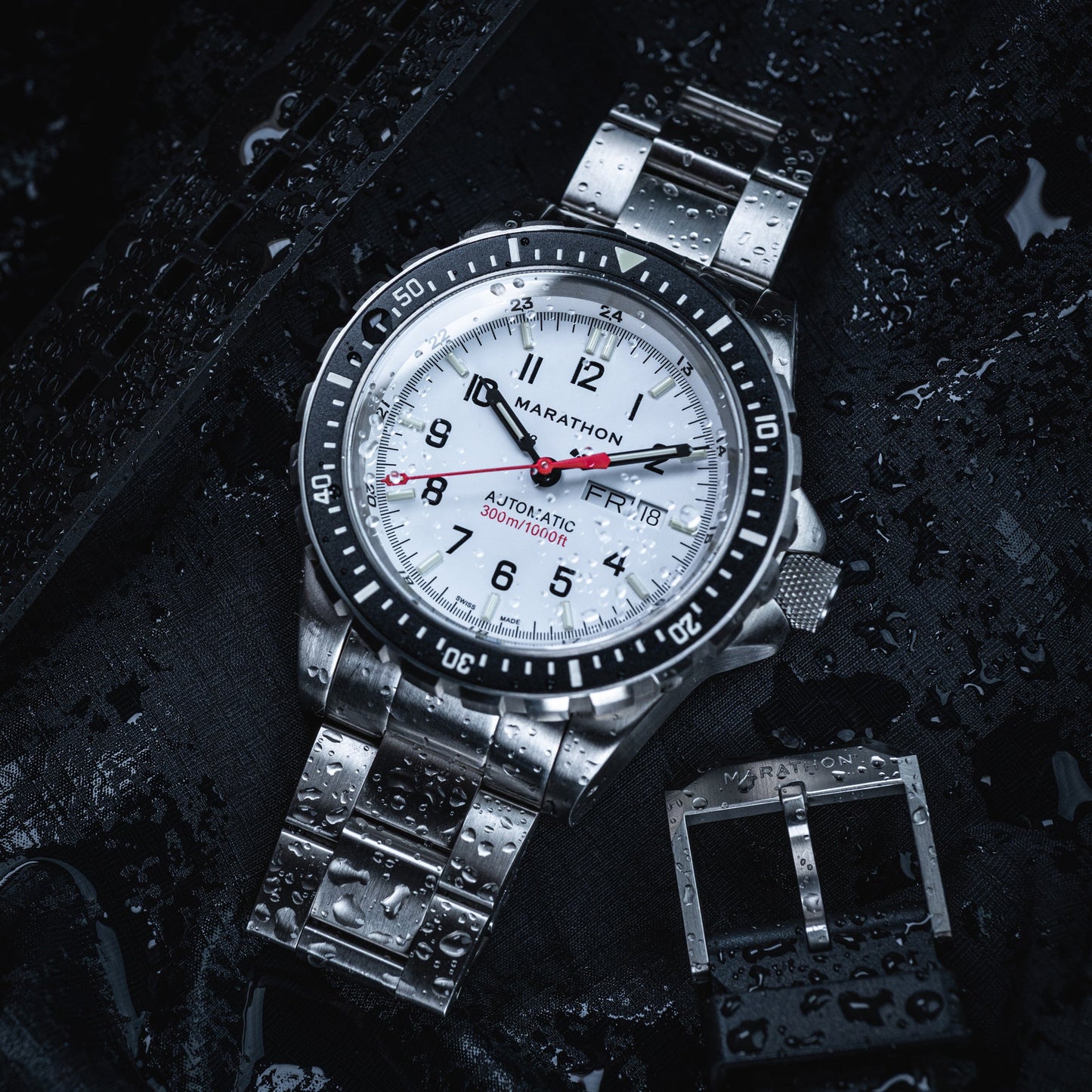 Marathon WW194021SS-0509 Arctic edition Jumbo Diver's Automatic (JDD) - 46mm with Stainless Steel MA Bracelet