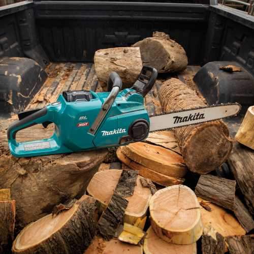 Makita GCU05M1 40V max XGT® Brushless Cordless 16" Chain Saw Kit (4.0Ah)