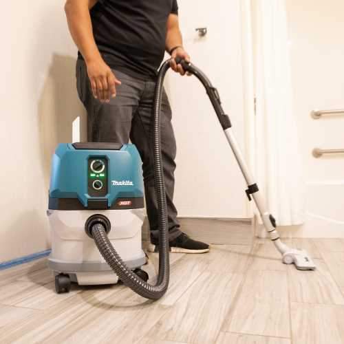 Makita GCV03PM 40V max XGT® Brushless Cordless 4 Gallon Wet/Dry Dust Extractor/Vacuum Kit (4.0Ah)