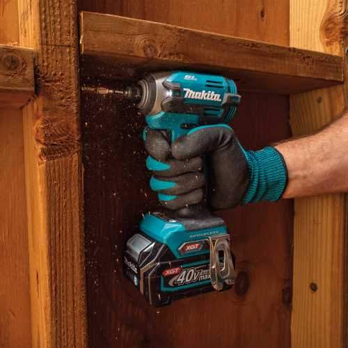 Makita GDT02D 40V max XGT® Brushless Cordless 4‘Speed Impact Driver Kit (2.5Ah)