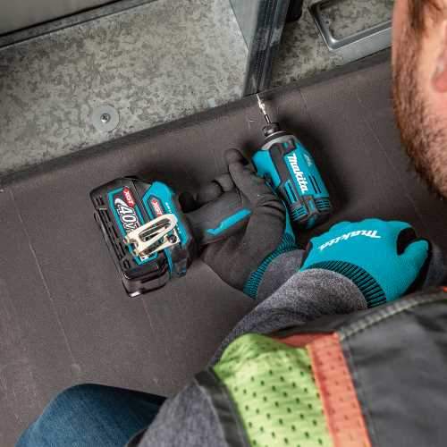 Makita GDT02D 40V max XGT® Brushless Cordless 4‘Speed Impact Driver Kit (2.5Ah)