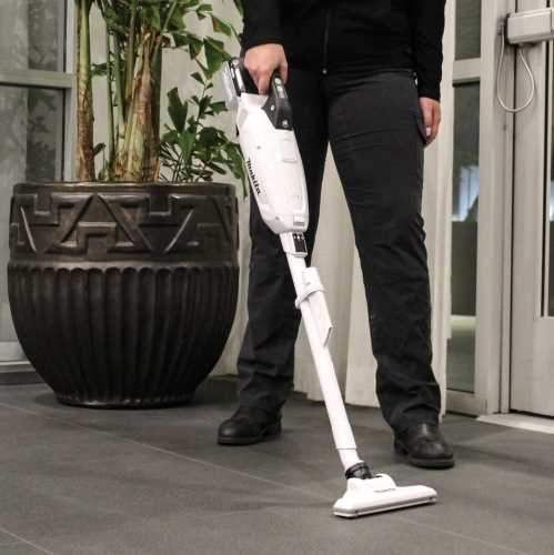 Makita GLC02Z 40V max XGT® Brushless Cordless 4‘Speed Compact Stick Vacuum, w/ Dust Bag, Tool Only