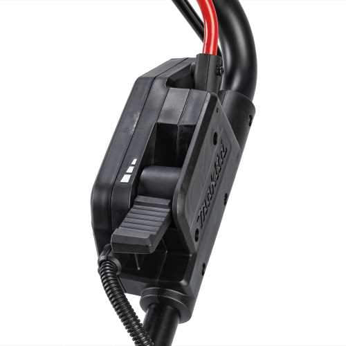 Makita GML01PL 40V max XGT® Brushless 21" Self‘Propelled Commercial Lawn Mower Kit (8.0Ah)