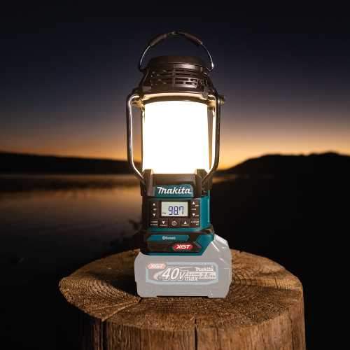 Makita GRM04 40V max XGT® Cordless Lantern with Radio, Tool Only