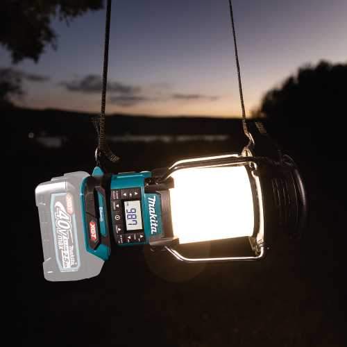 Makita GRM04 40V max XGT® Cordless Lantern with Radio, Tool Only