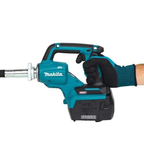 Makita GRV01M1 40V max XGT® Brushless Cordless 5‘1/2' Concrete Vibrator Kit (4.0 Ah)