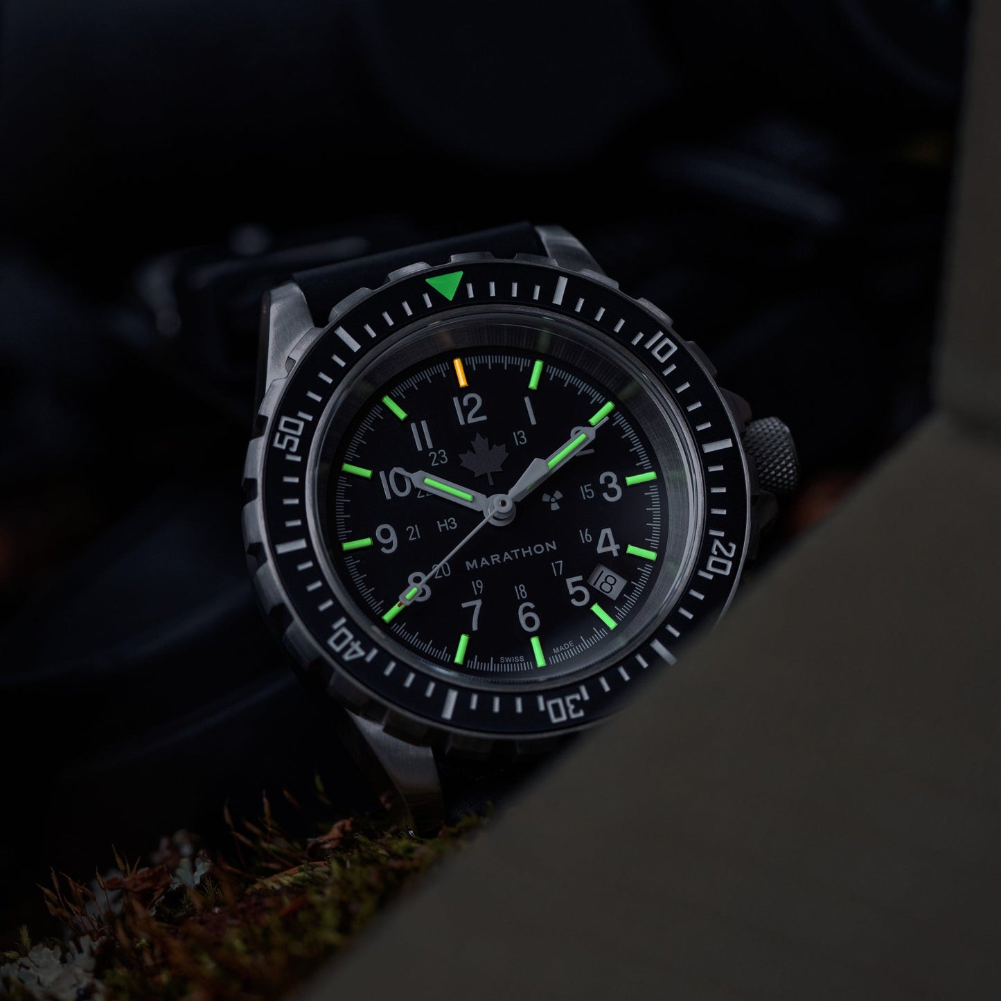 Marathon WW194006SS-0330 Large Diver's Automatic (GSAR) - 41mm - Grey Maple with 3 pieces Black Rubber Strap