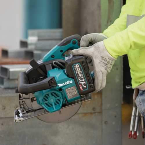 Makita GSC01M1 40V max XGT® Brushless Cordless 7‘1/4" Metal Cutting Saw Kit, with Electric Brake and Chip Collector (4.0Ah)