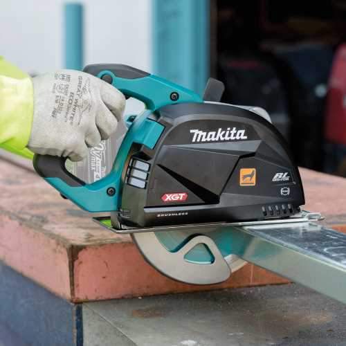 Makita GSC01Z 40V max XGT® Brushless Cordless 7‘1/4" Metal Cutting Saw, with Electric Brake and Chip Collector, Tool Only