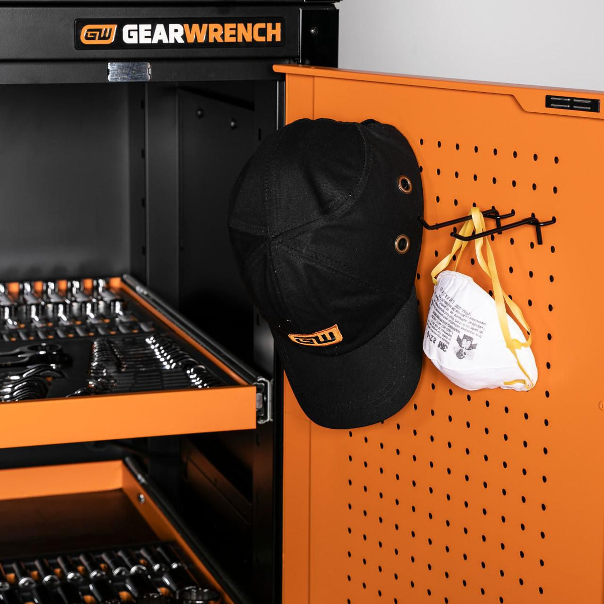Gearwrench 83238SL 28" x 30" Side Locker for Professional Mobile Workbench System