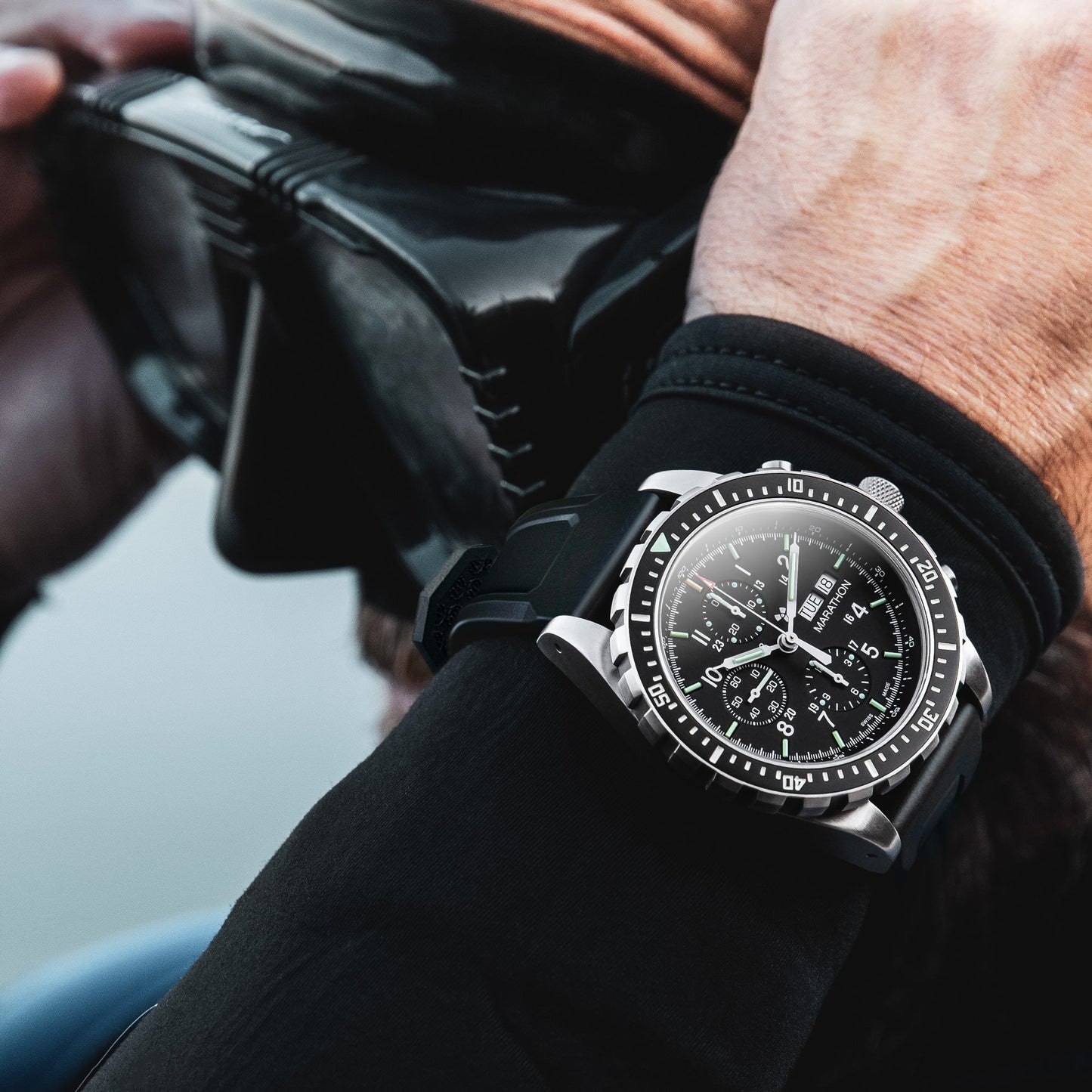 Marathon WW194014SS-0130 Jumbo Diver/Pilot's Automatic Chronograph (CSAR) - 46mm with 3 pieces Black Rubber Strap