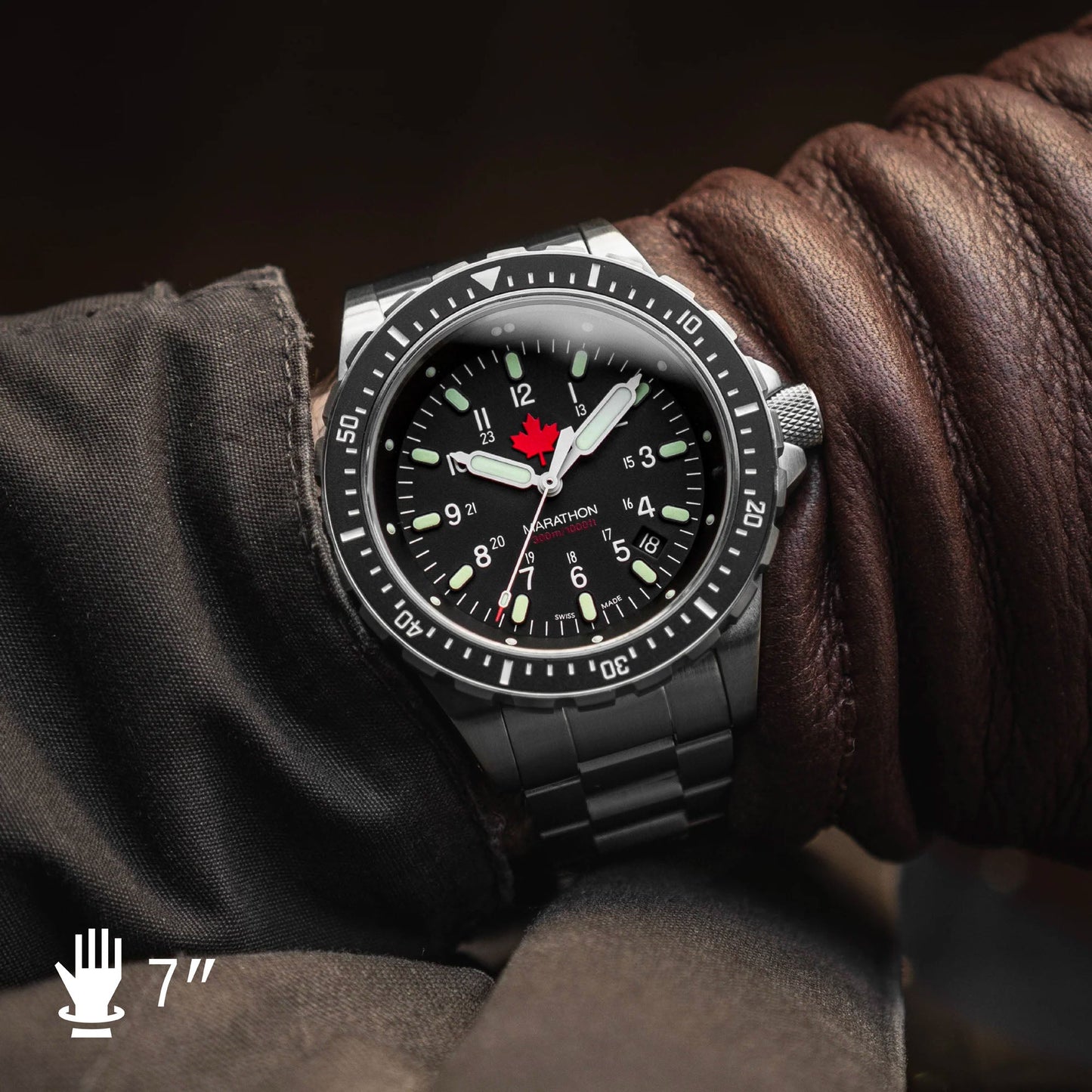 Marathon WW194018SS-0430 Jumbo Diver's Quartz (JSAR) - 46mm - Maple Leaf dial with 3 pieces Black Rubber Strap