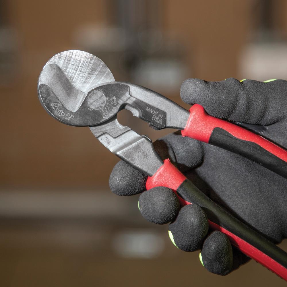 Klein Tools J63225N Journeyman High Leverage Cable Cutter with Stripping