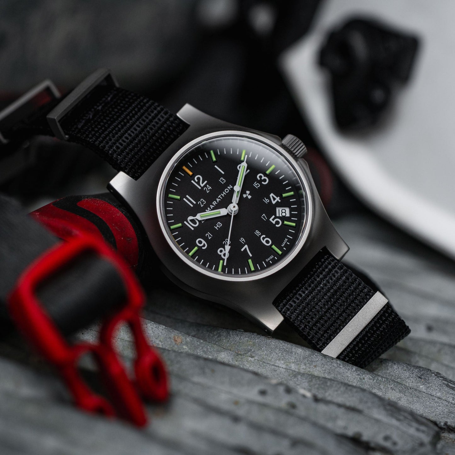 Marathon WW194015SS-0108 Re-Issue Stainless Steel GP Quartz with Date (GPQ) 39mm with Black Defence Standard Nylon Strap