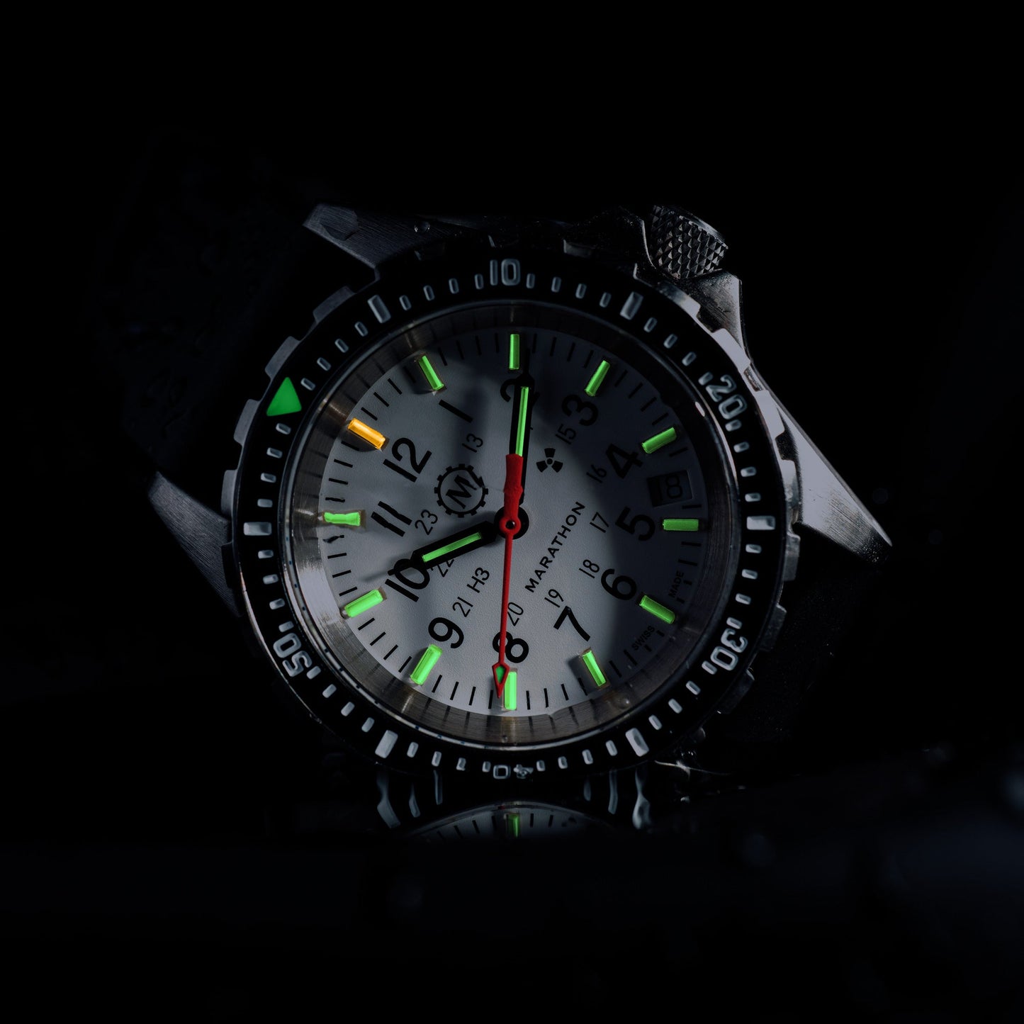 Marathon WW194027SS-0530 Arctic Edition Medium Diver's Quartz (MSAR Quartz) - 36mm with 3 pieces Black Rubber Strap