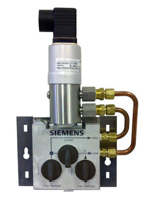 Siemens QBE3190UD100 LIQUID DIFFERENTIAL PRESSURE SENSOR, 0-100 PSI, W/MANIFOLD