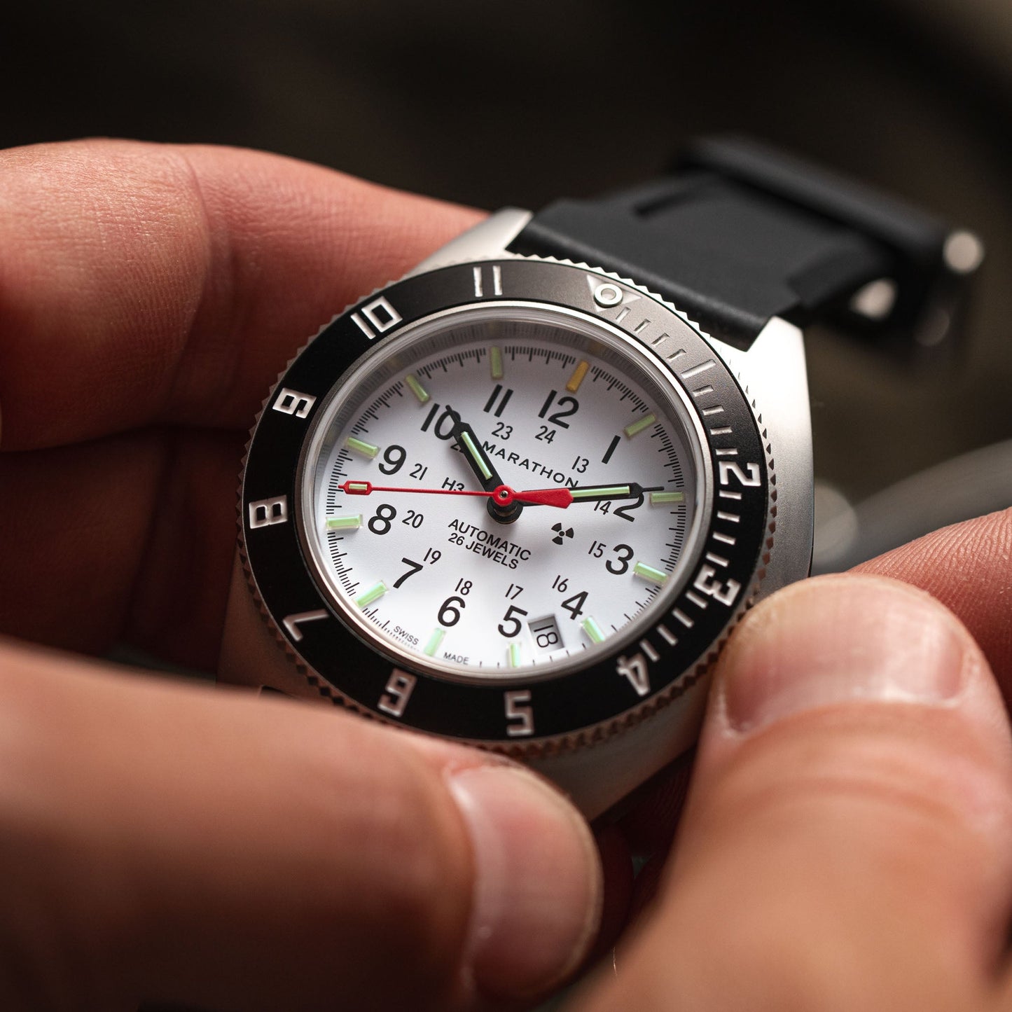 Marathon WW194030SS-0530 NAV, Date, AUTO, SAPH, ARCTIC NGM, COL: SS/BKPS 3PC Rubber Strap Kit
