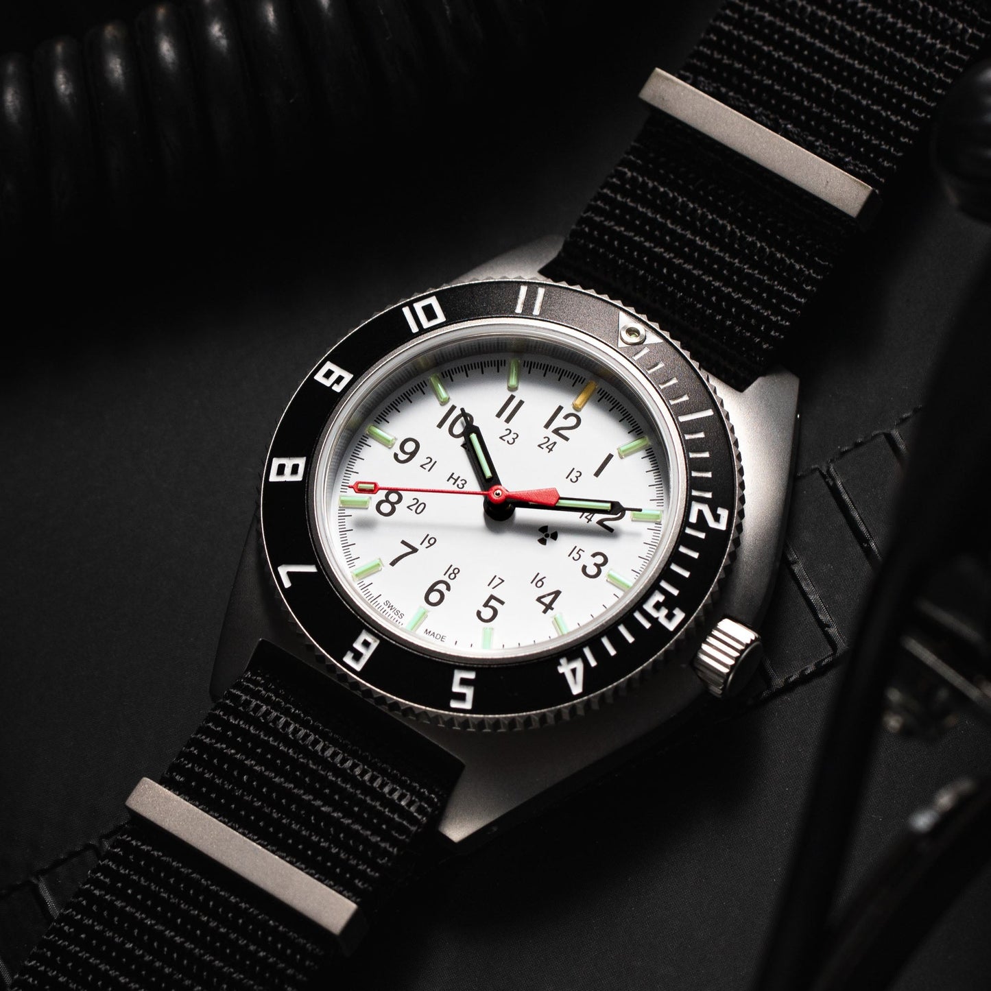 Marathon WW194029SS-0503 41mm Arctic Steel Navigator (SSNAV) on DEFSTAN Nylon Strap 11"