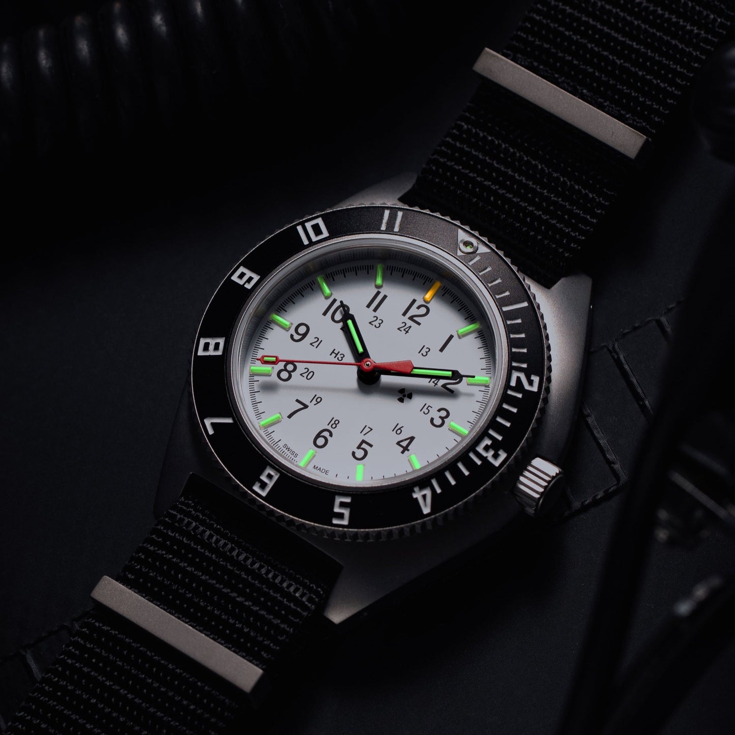 Marathon WW194029SS-0503 41mm Arctic Steel Navigator (SSNAV) on DEFSTAN Nylon Strap 11"