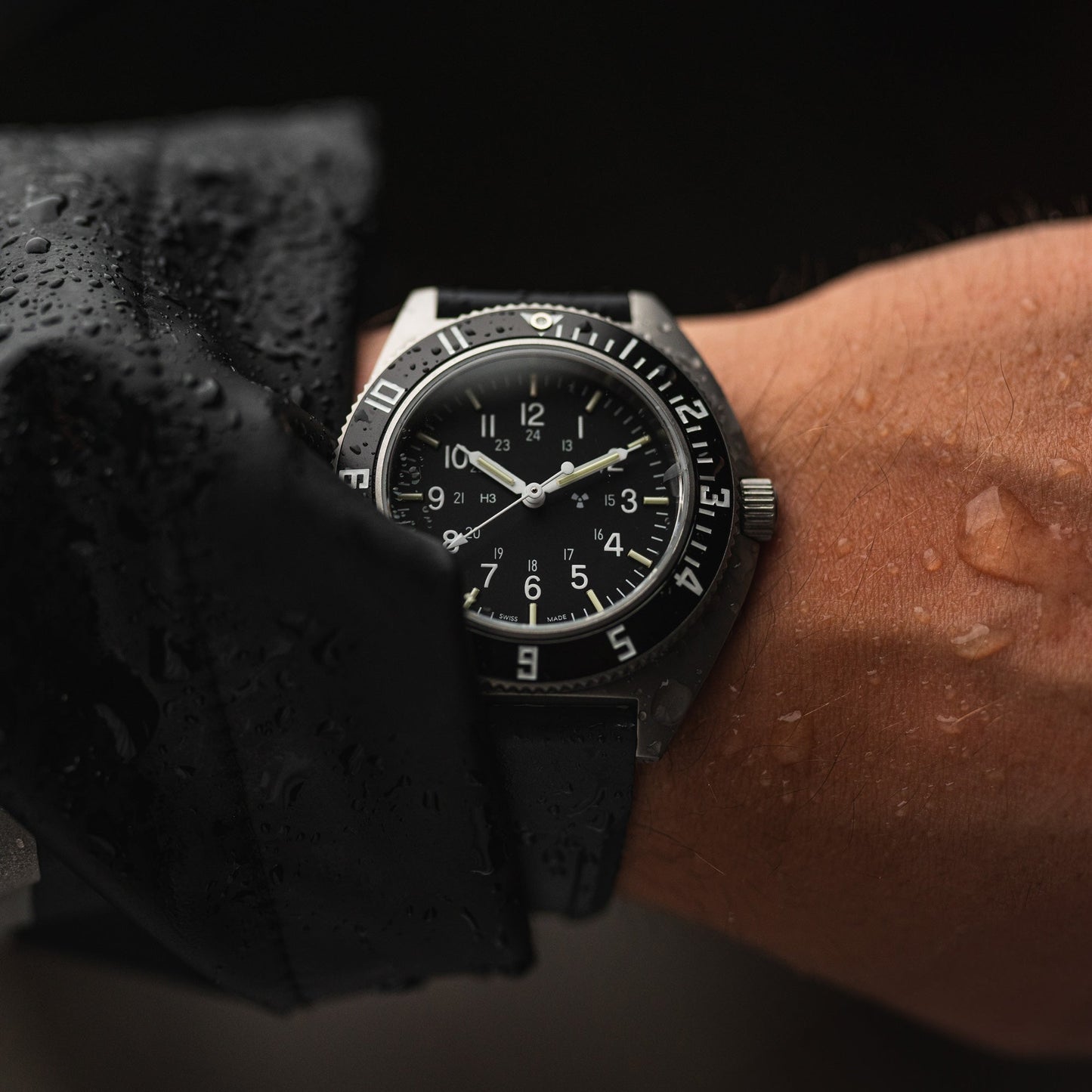 Marathon WW194001SS-0830 Steel Navigator Watch on 3-Piece Rubber Strap Kit, Digital, Battery Operated, 41 mm