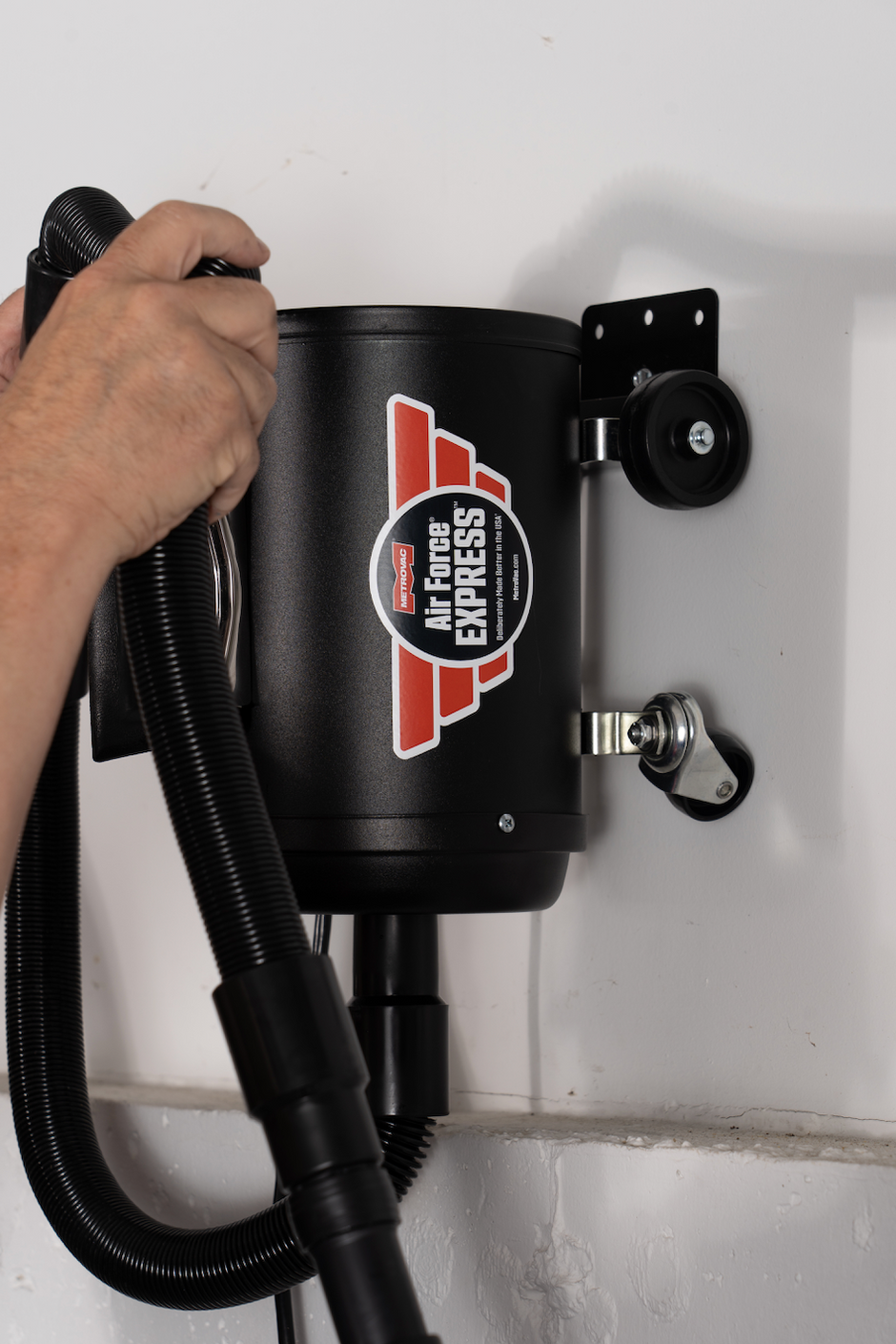 Metrovac 103I-581017 Air Force Express 25 220V / Euro