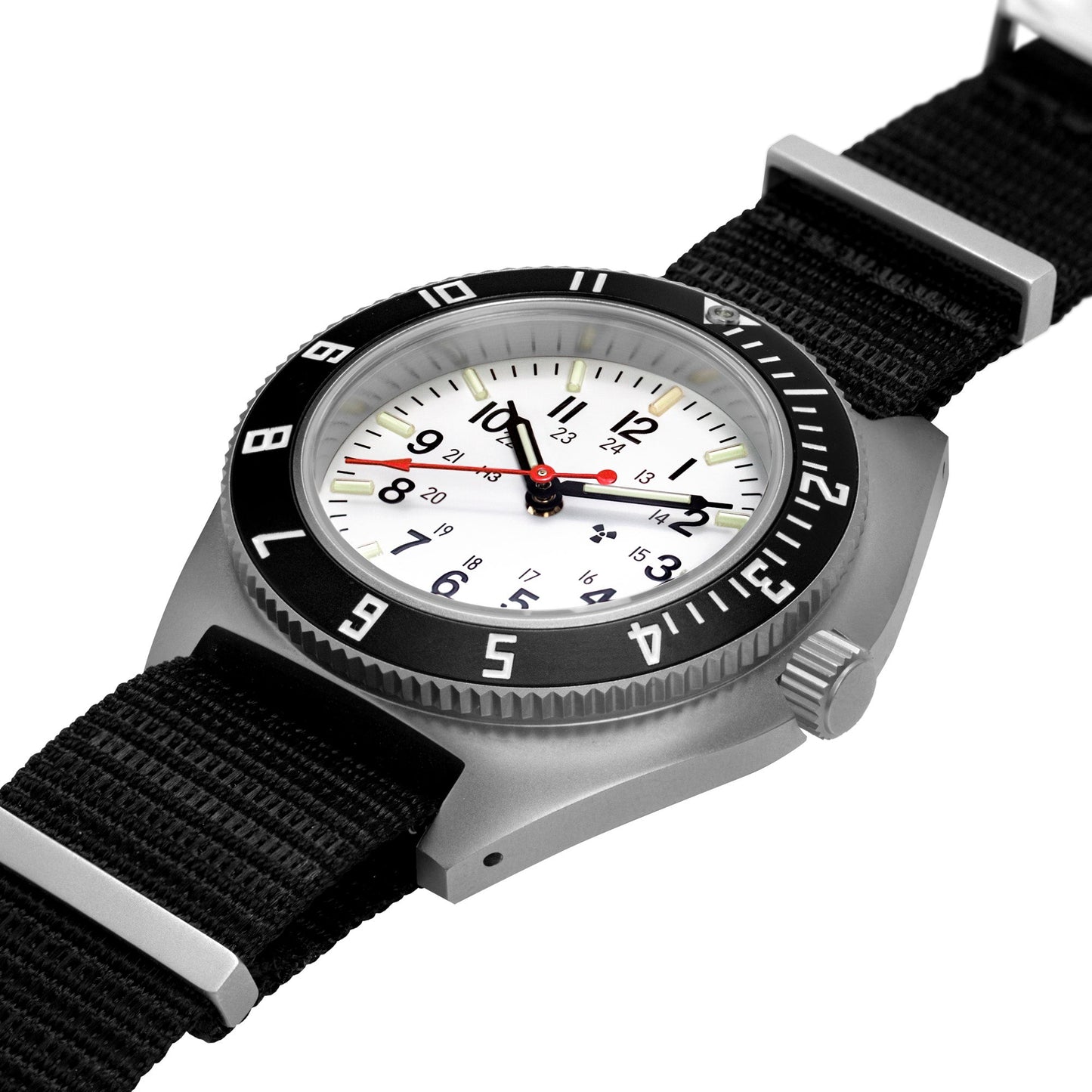 Marathon WW194001SS-0503 Arctic Edition SSNAV Steel Navigator Quartz (41mm) White Dial / Black Nylon Defstan Strap