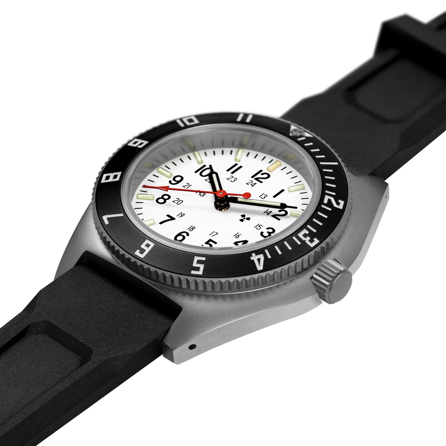 Marathon WW194001SS-0530 Arctic Edition SSNAV Steel Navigator Quartz (41mm) White Dial / Black Rubber Strap