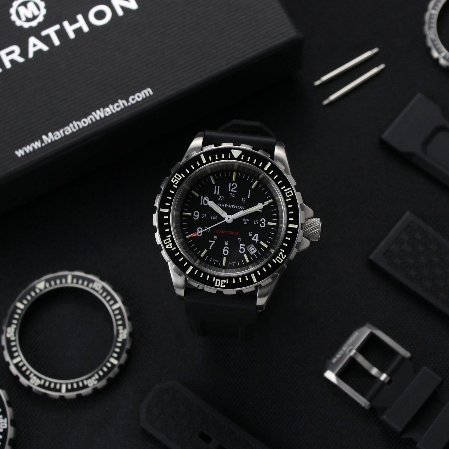 Marathon WW194007SS-0130 Large Diver's Quartz (TSAR) - 41mm with 3 pieces Black Rubber Strap
