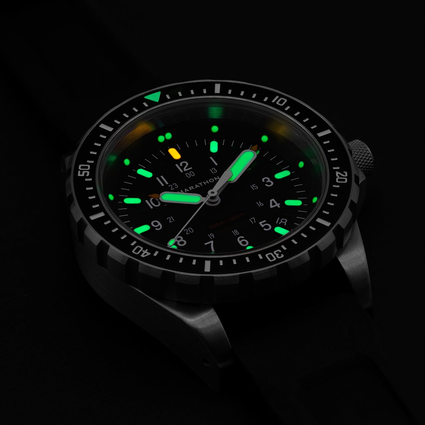 Marathon WW194018SS-0130 Jumbo Diver's Quartz (JSAR) - 46mm with 3 Pieces Black Rubber Strap