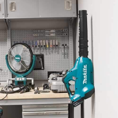 Makita XBU02PT1 36V (18V X2) LXT® Brushless Blower Kit with 4 Batteries (5.0Ah)