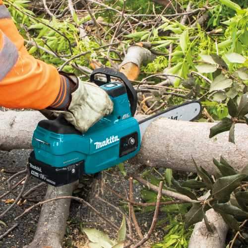 Makita XCU10SM1 18V LXT® Lithium‘Ion Brushless Cordless 12" Top Handle Chain Saw Kit (4.0 Ah)