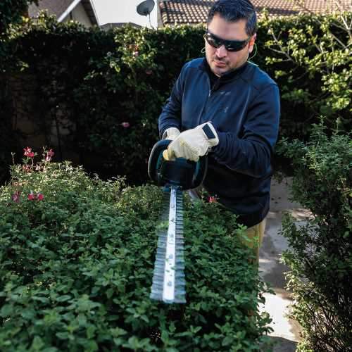 Makita XHU09M1 18V LXT® Lithium‘Ion Brushless Cordless 24" Hedge Trimmer Kit (4.0Ah)