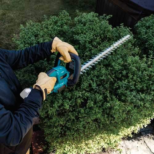 Makita XHU09Z 18V LXT® Lithium‘Ion Brushless Cordless 24" Hedge Trimmer, Tool Only